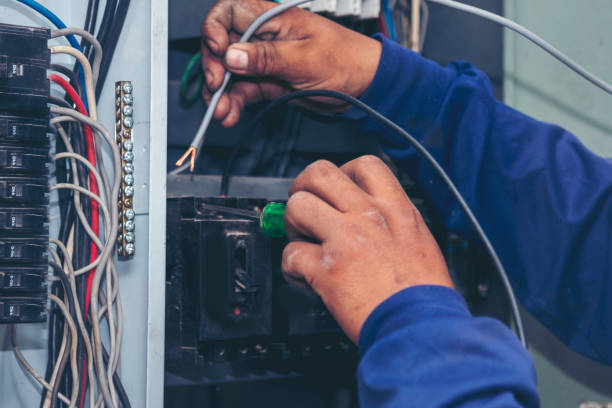 Best Emergency Electrical Repair  in Riverton, IL